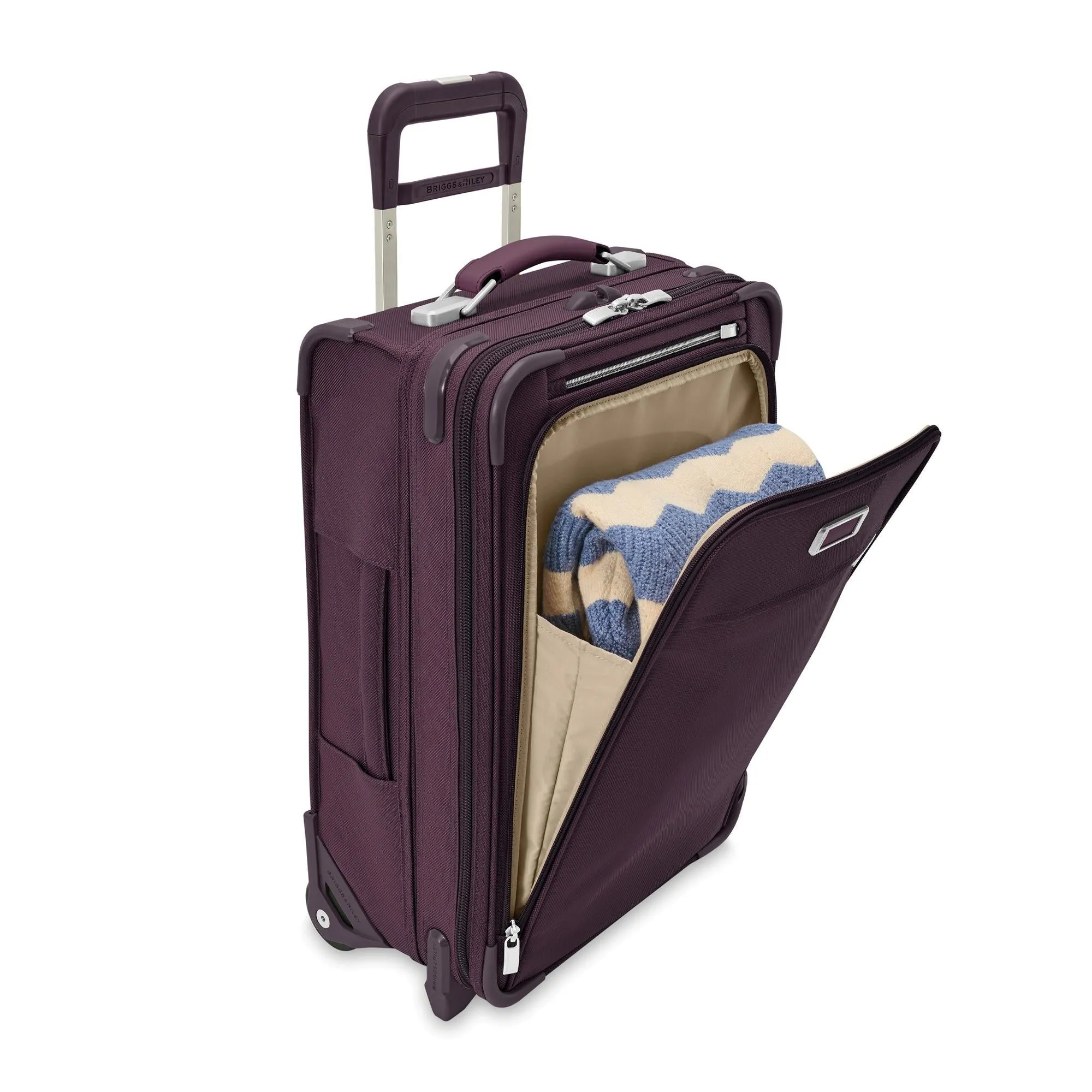 Briggs & Riley Baseline Essential 2-Wheel Carry-On