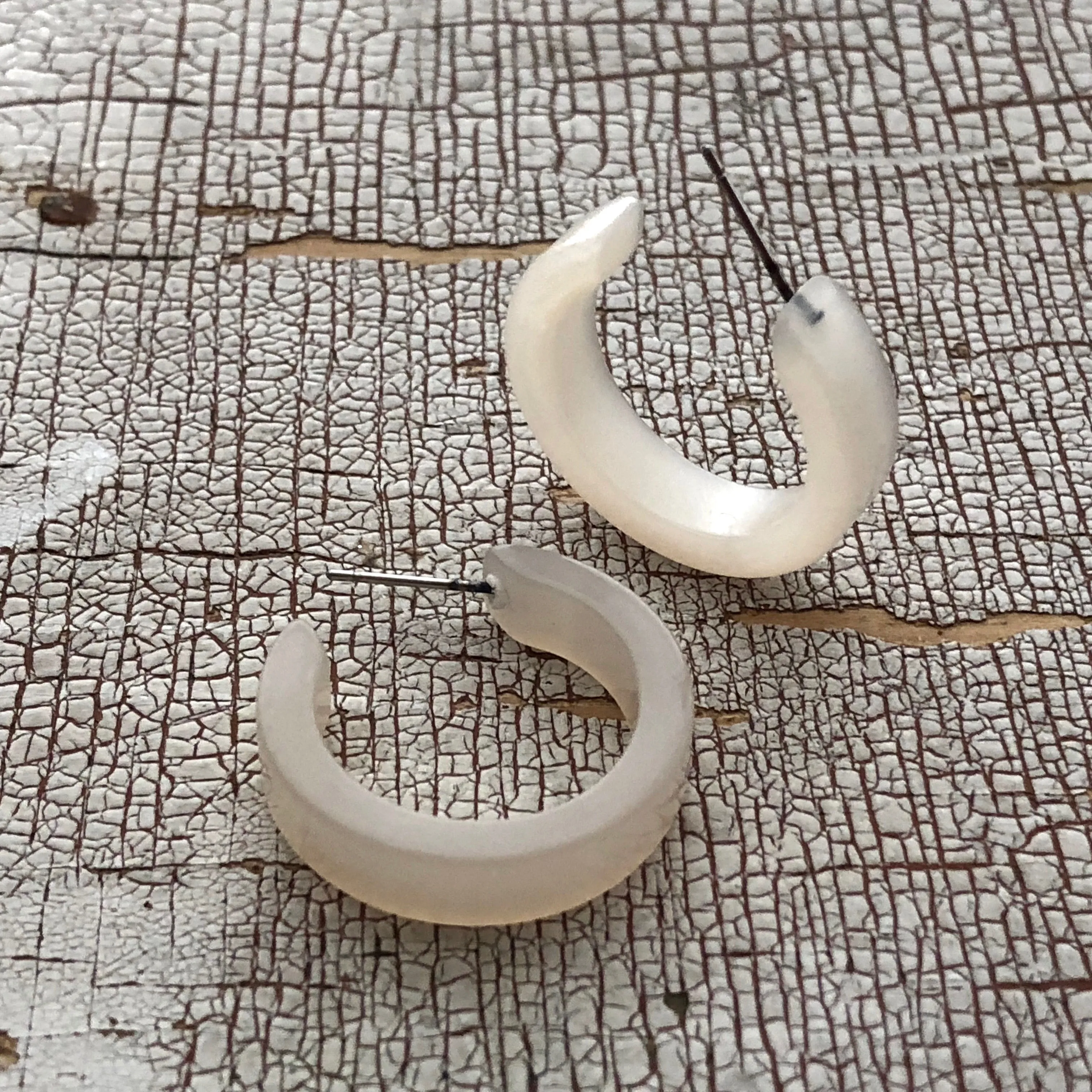 Creamy White Moonglow Mini Classic Hoop Earrings