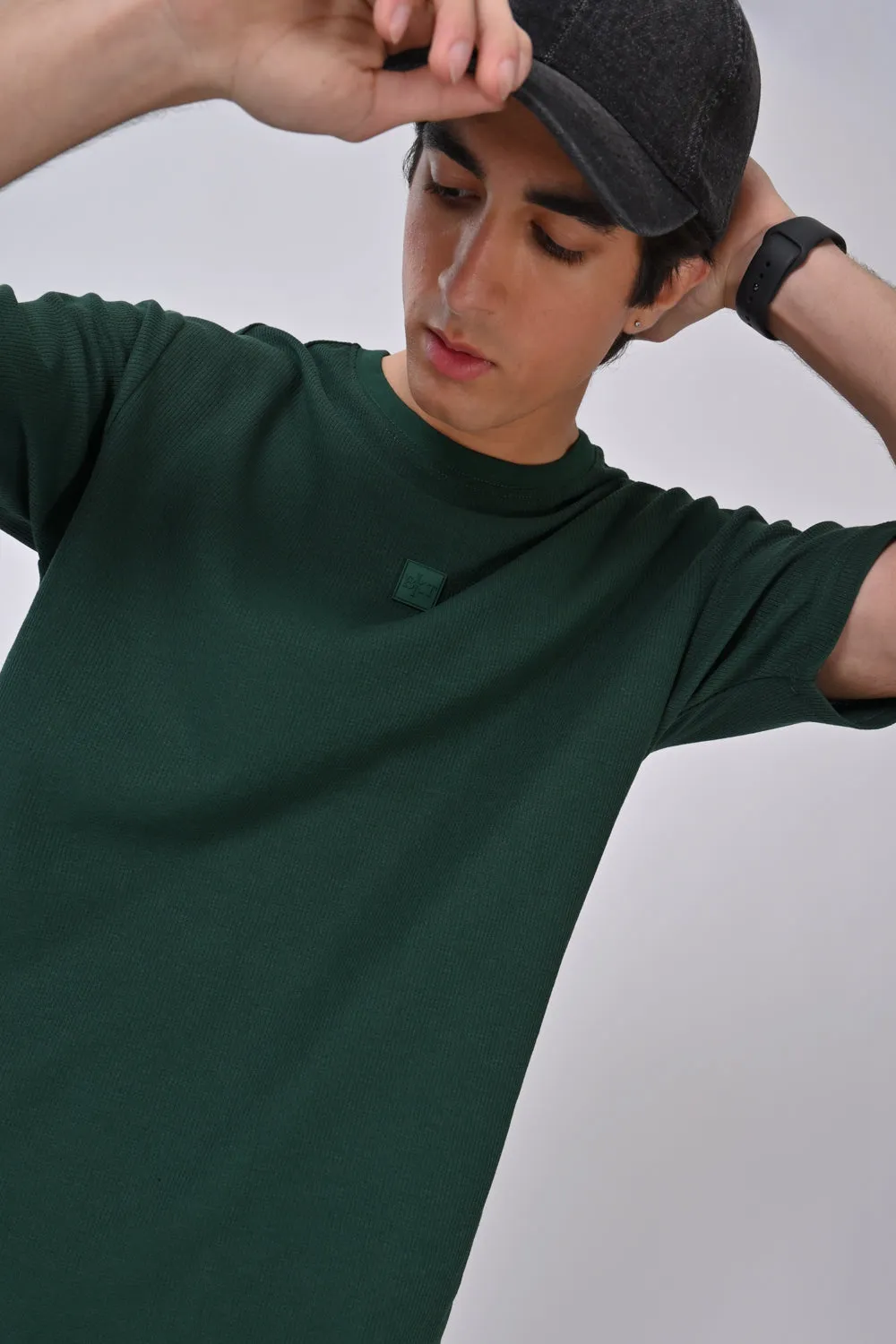 CREW NECK TEXTURED TEE