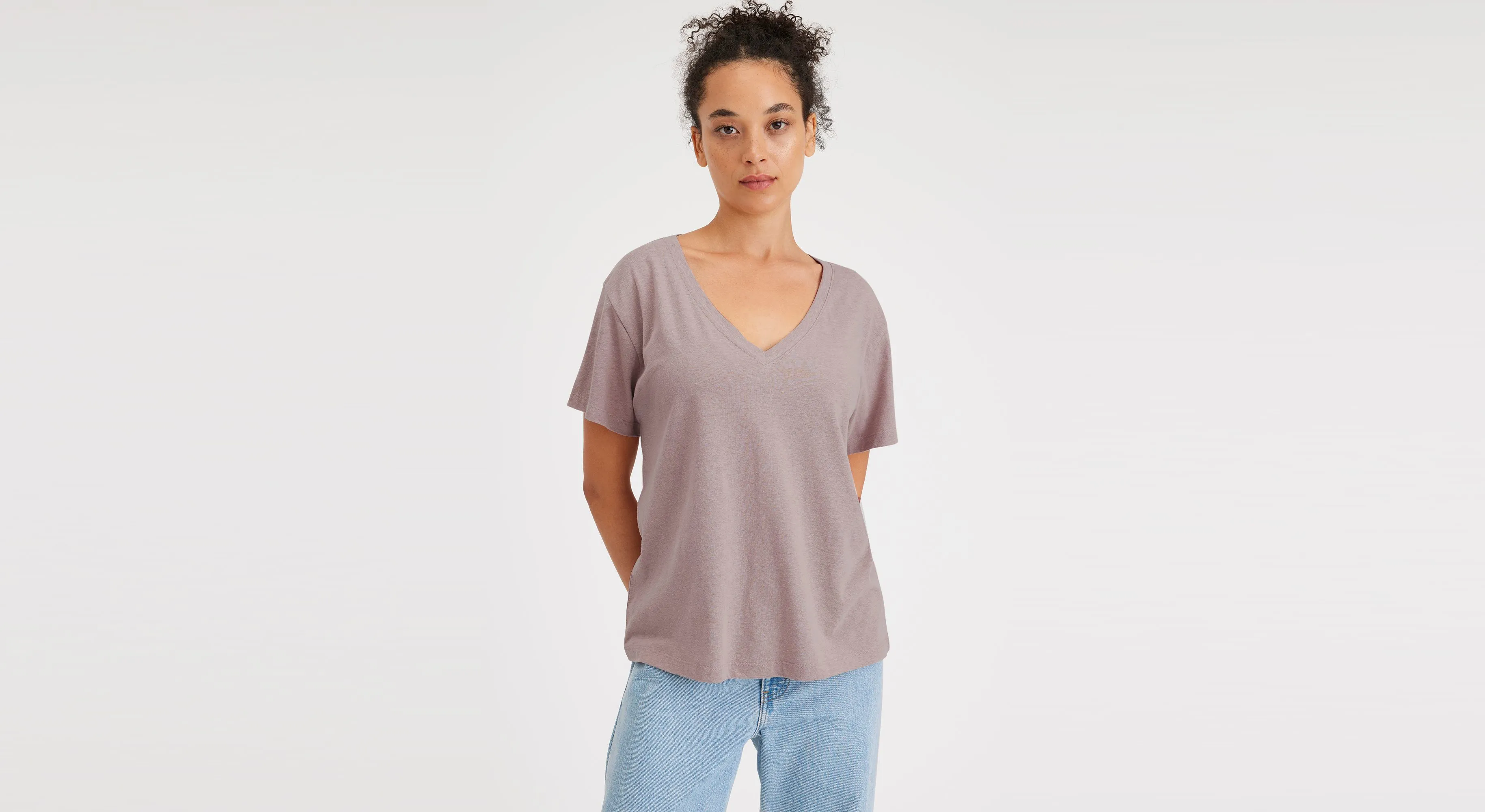 Deep V-Neck Tee, Regular Fit