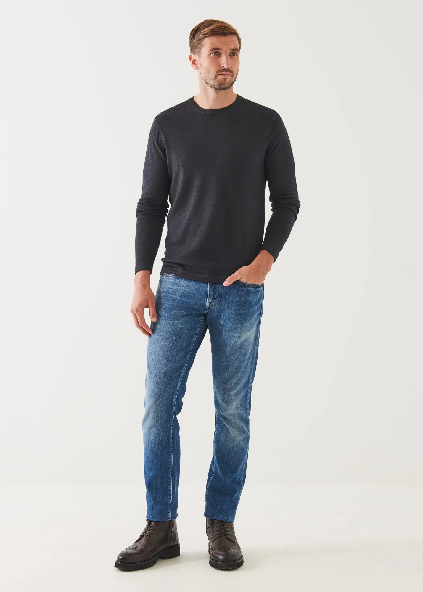 EXTRA-FINE MERINO VINTAGE WASH CREWNECK