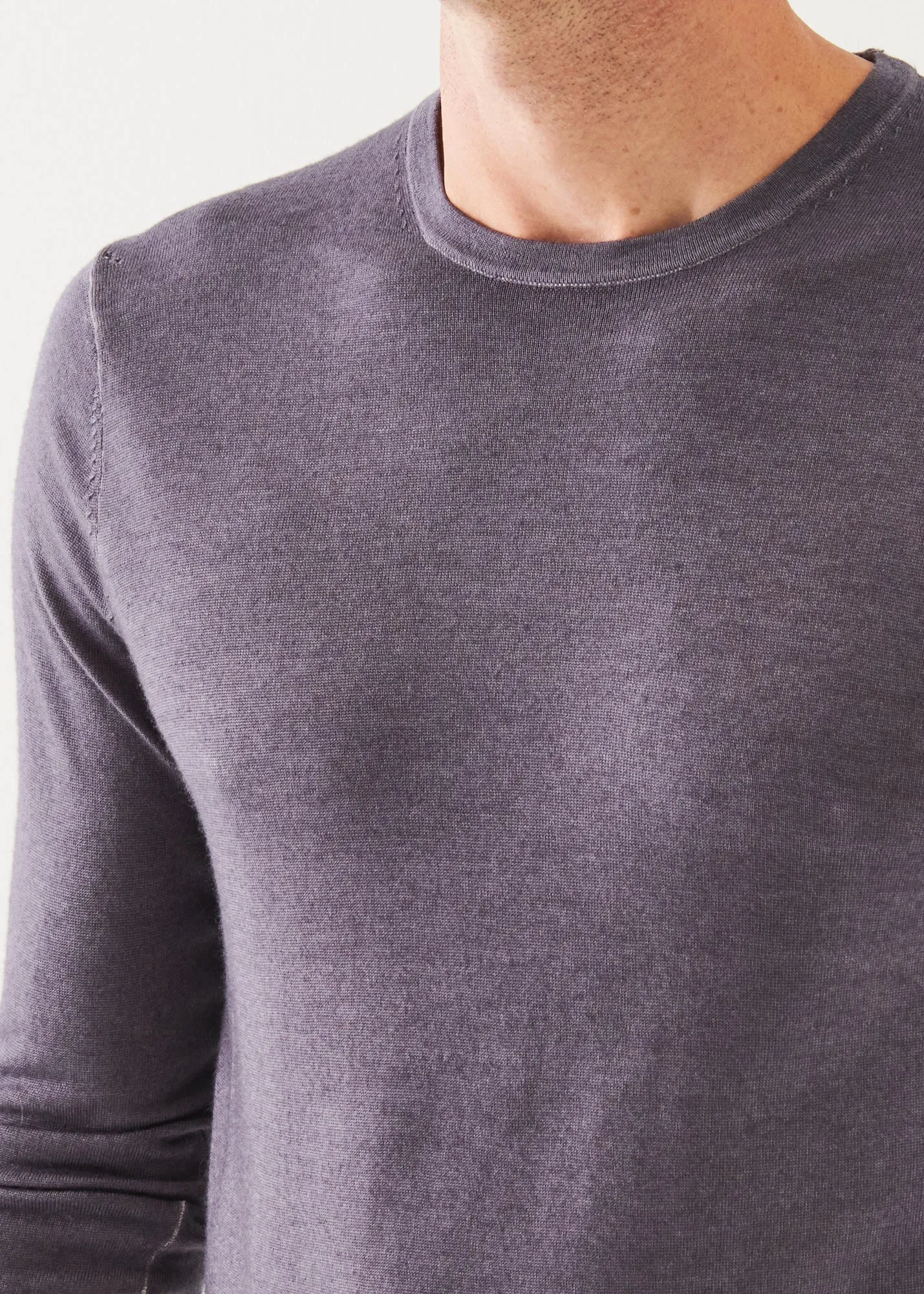 EXTRA-FINE MERINO VINTAGE WASH CREWNECK