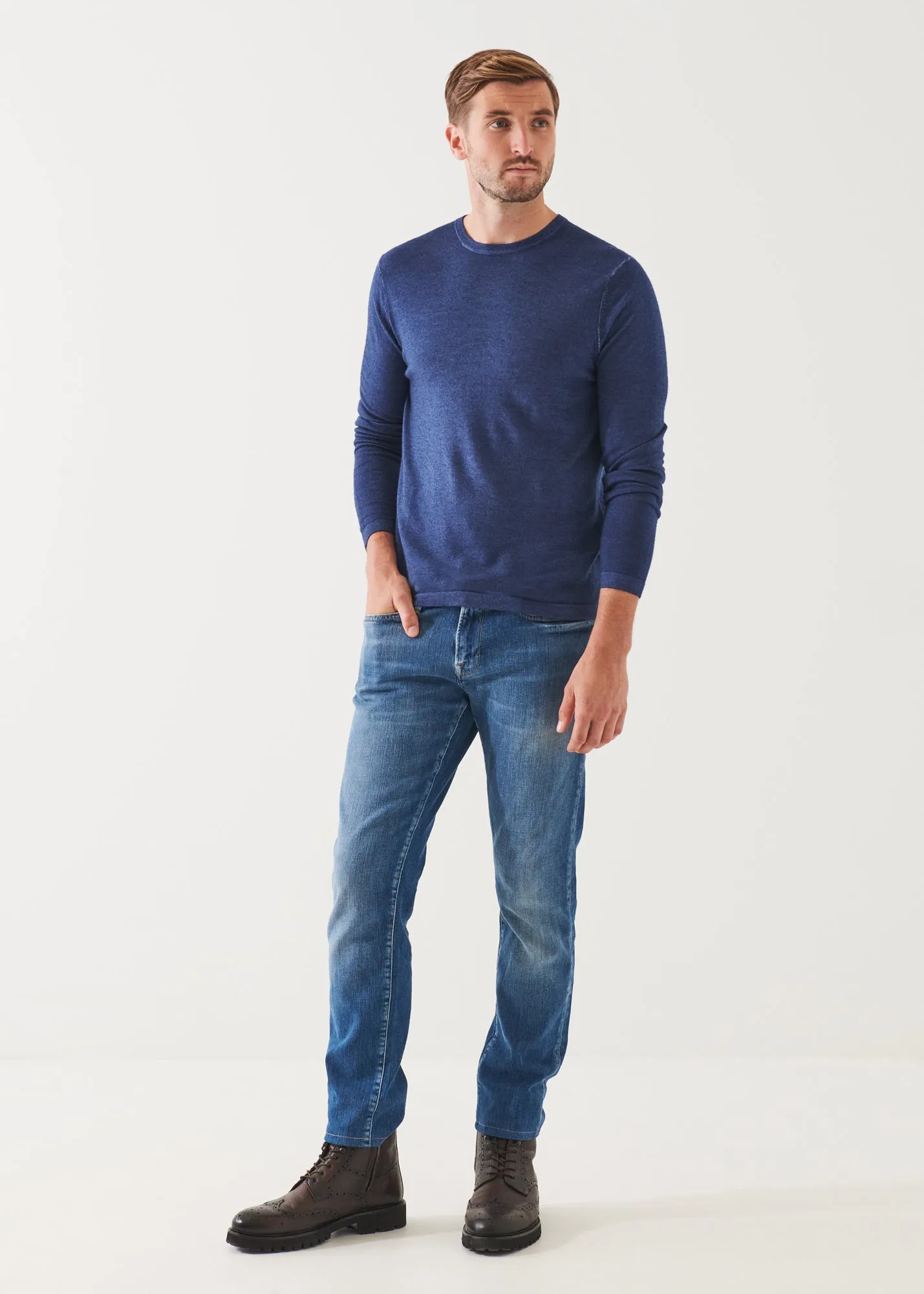 EXTRA-FINE MERINO VINTAGE WASH CREWNECK