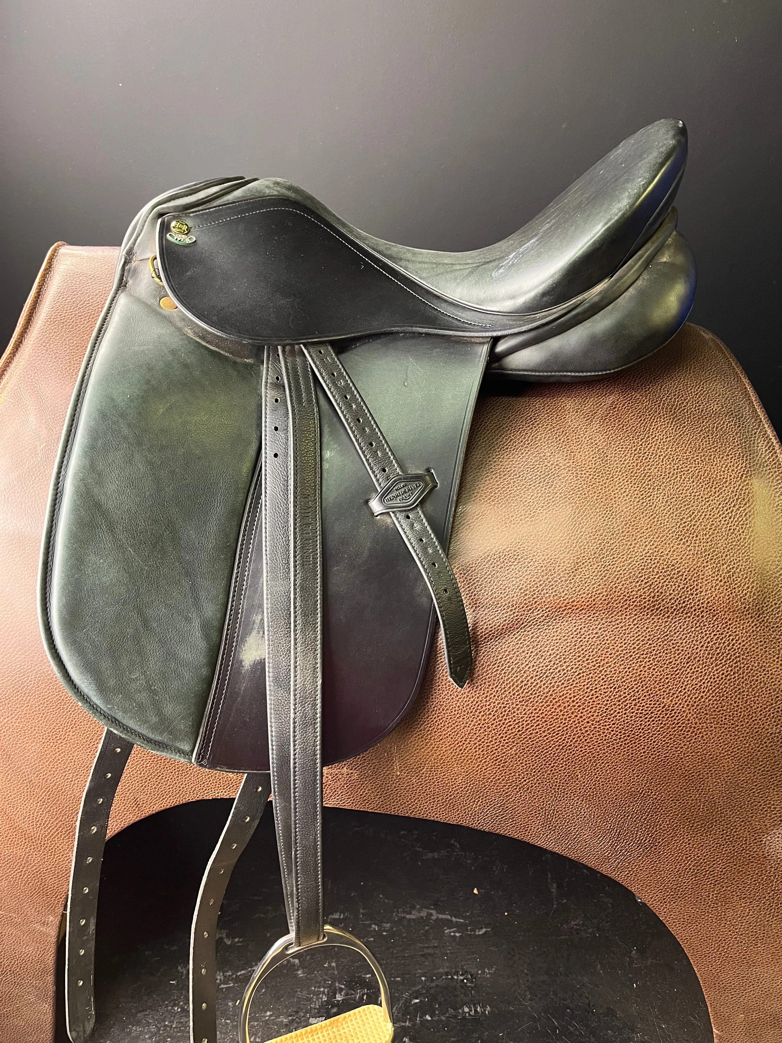 Henri Derival Dressage Saddle 17 ID:2077A