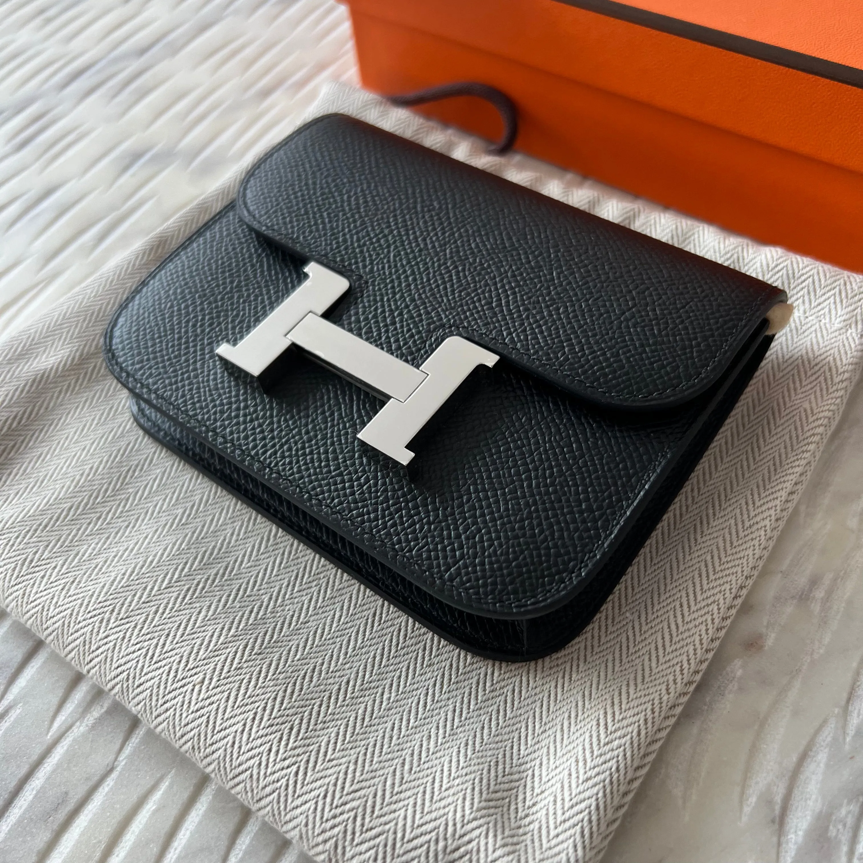 Hermes Constance Slim