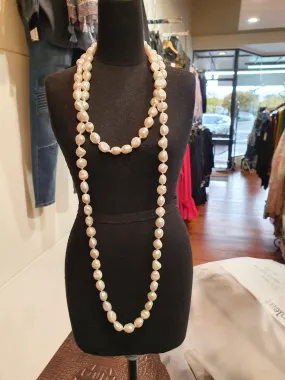 Kiwicraft White Irregular Long Pearl Necklace