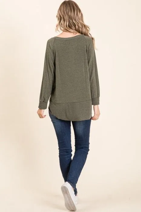 Knit Tunic Top in A Relaxed Fit Pullover Sweater - Assorted Colors