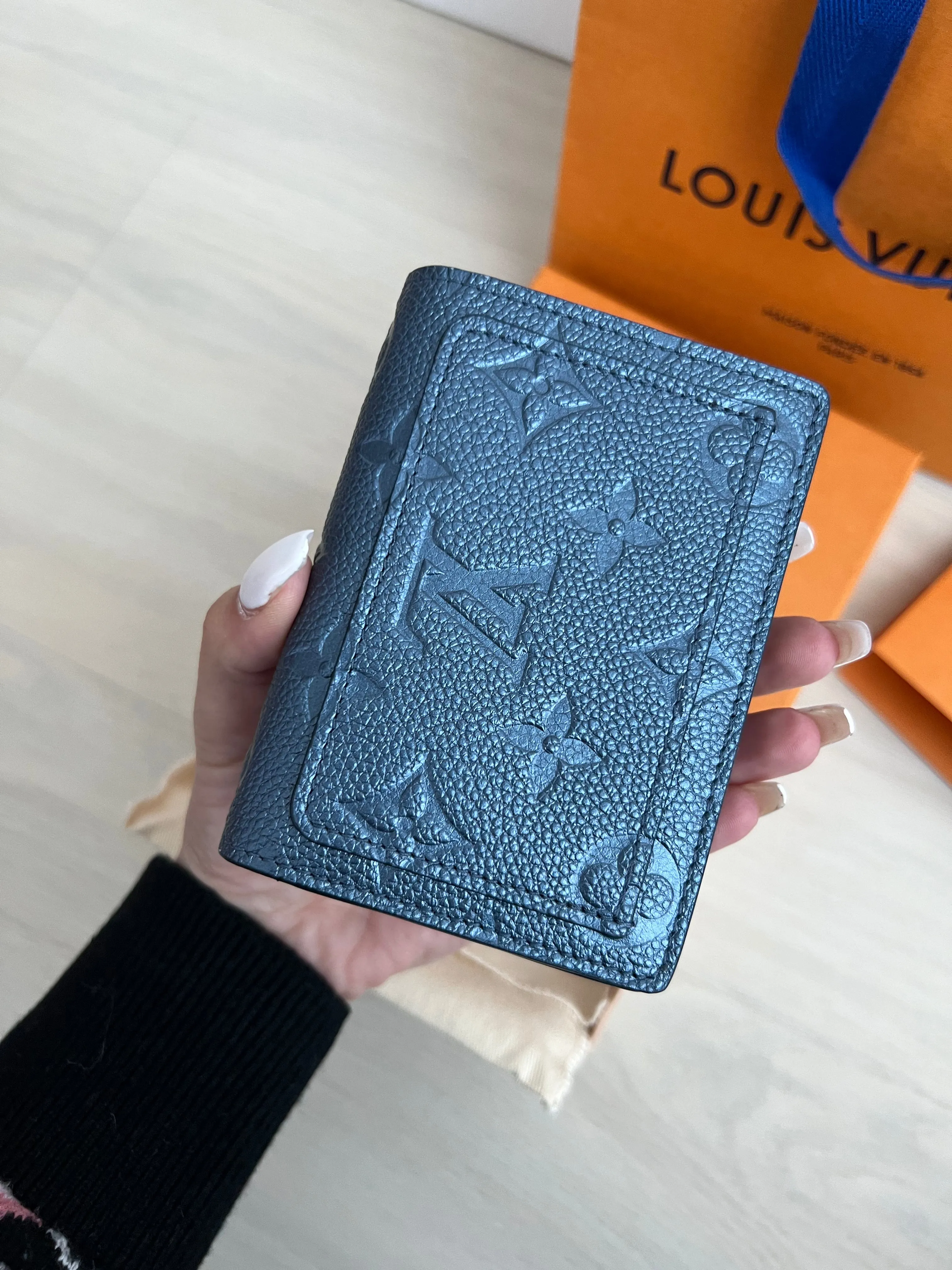 Louis Vuitton Clea Wallet