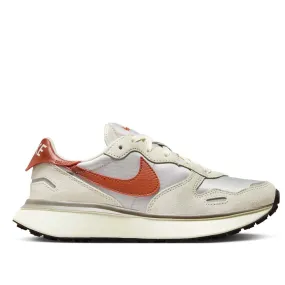 Nike Women's Phoenix Waffle Shoes