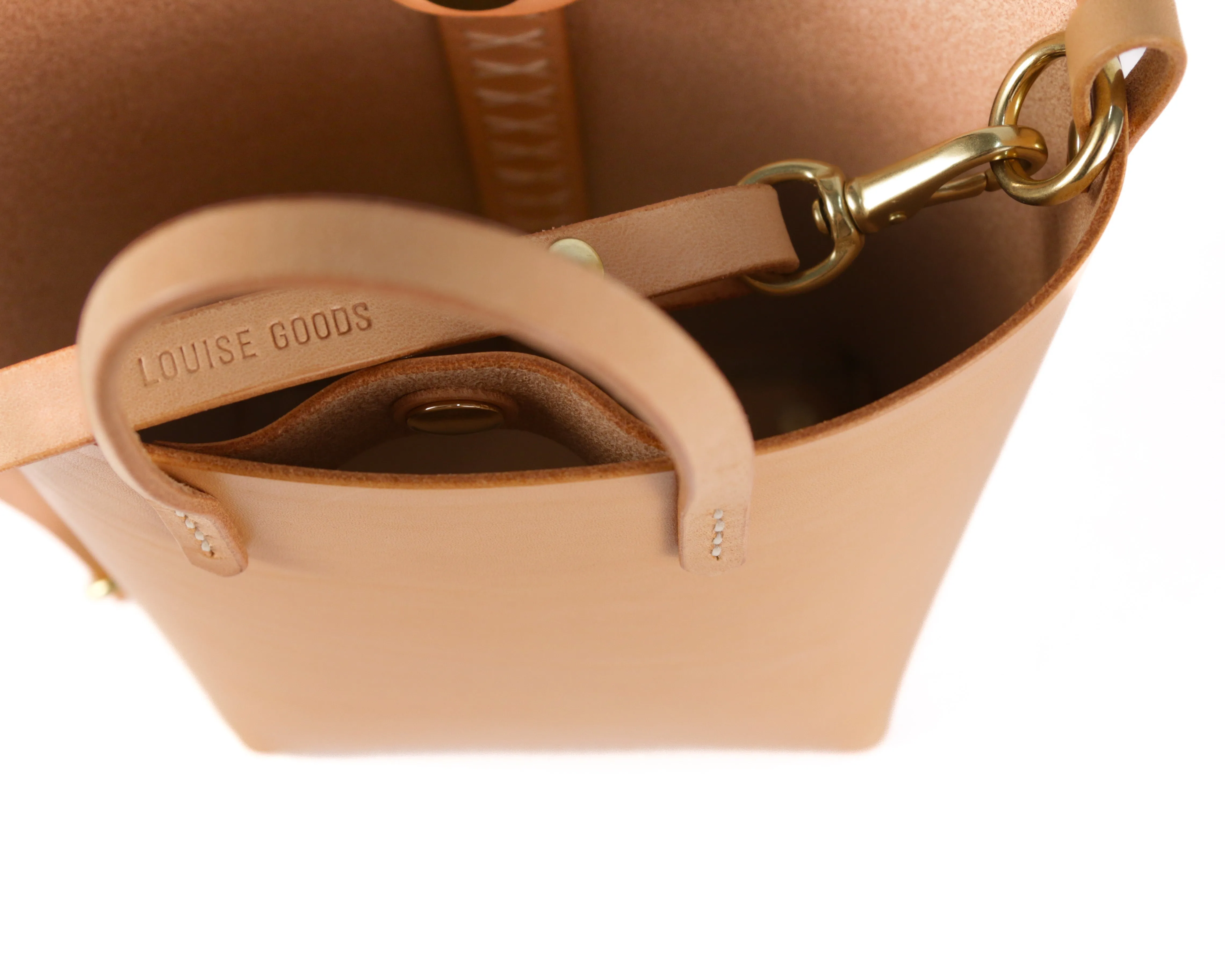 Palmetto Bucket Bag: Tan