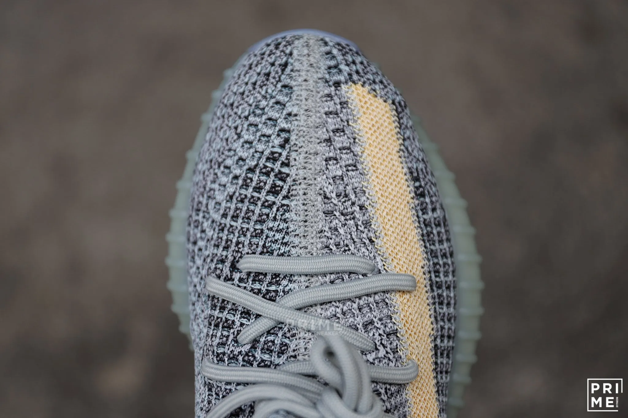 Yeezy 350 v.2 ASH BLUE  (GY7657)